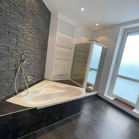 Apartmán R111 Grosse Moderne Monteurwohnung Uebergangswohnung