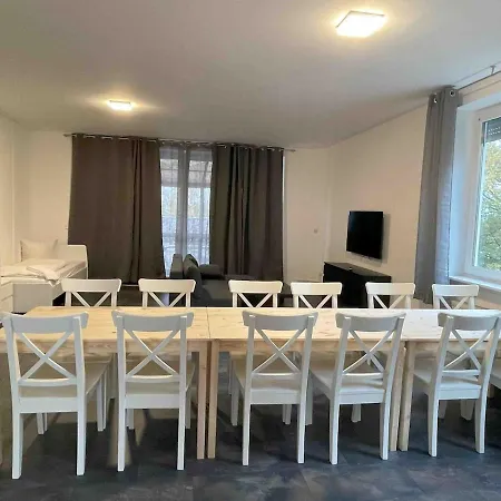 Apartment R111 Grosse Moderne Monteurwohnung Uebergangswohnung