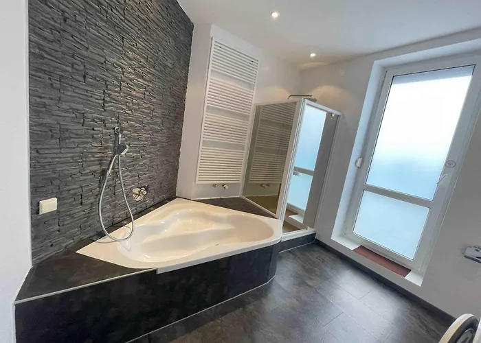 Διαμέρισμα R111 Grosse Moderne Monteurwohnung Uebergangswohnung