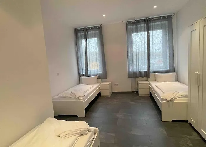 Διαμέρισμα R111 Grosse Moderne Monteurwohnung Uebergangswohnung *