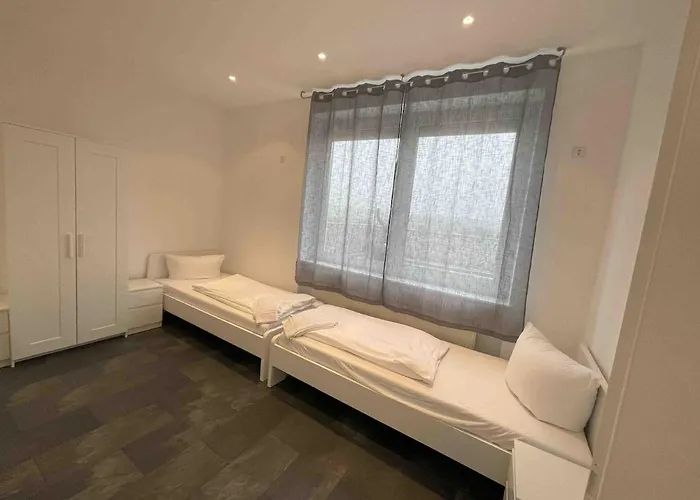 R111 Grosse Moderne Monteurwohnung Uebergangswohnung Ρέγκενσμπουργκ